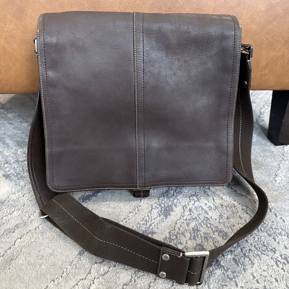 Coach #05A02 Leatherware Messenger Crossbody Dark Brown Laptop Bag X